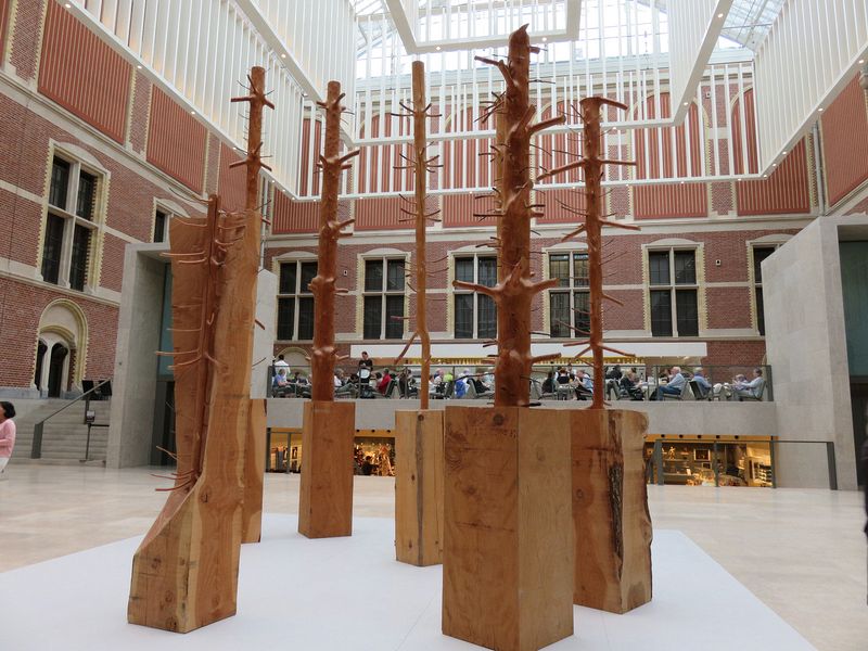 Sculpture in the Rijksmuseum's atrium