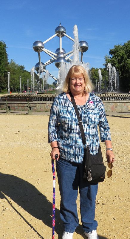 Linda near the Atomium