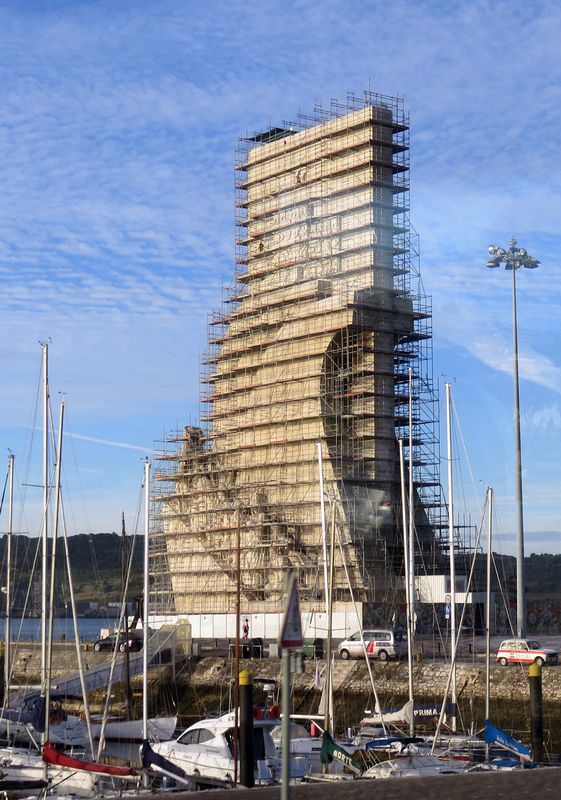 The Discoveries Monument is covered with scaffolding