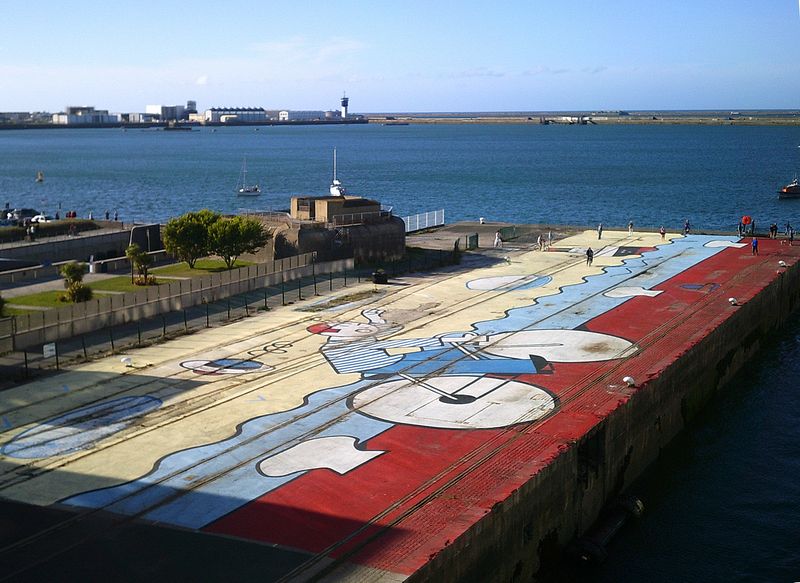 A huge mural on the dock