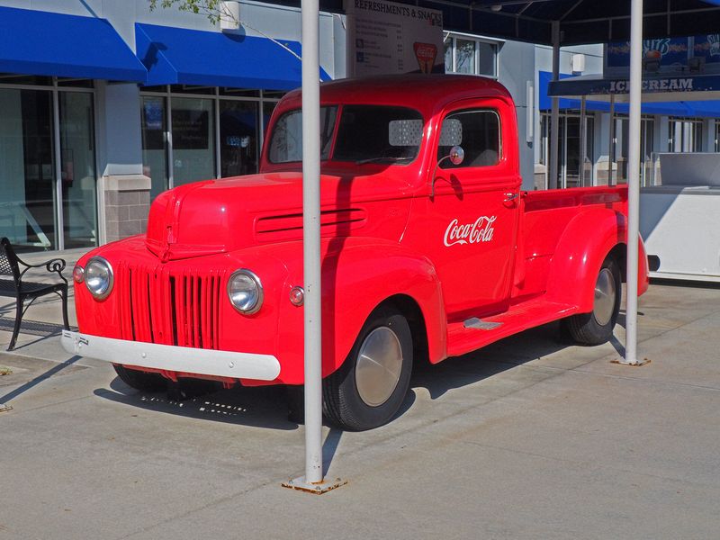 Old Coca Cola truck