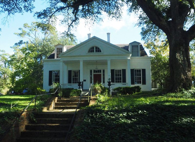 Another Natchez mansion 2