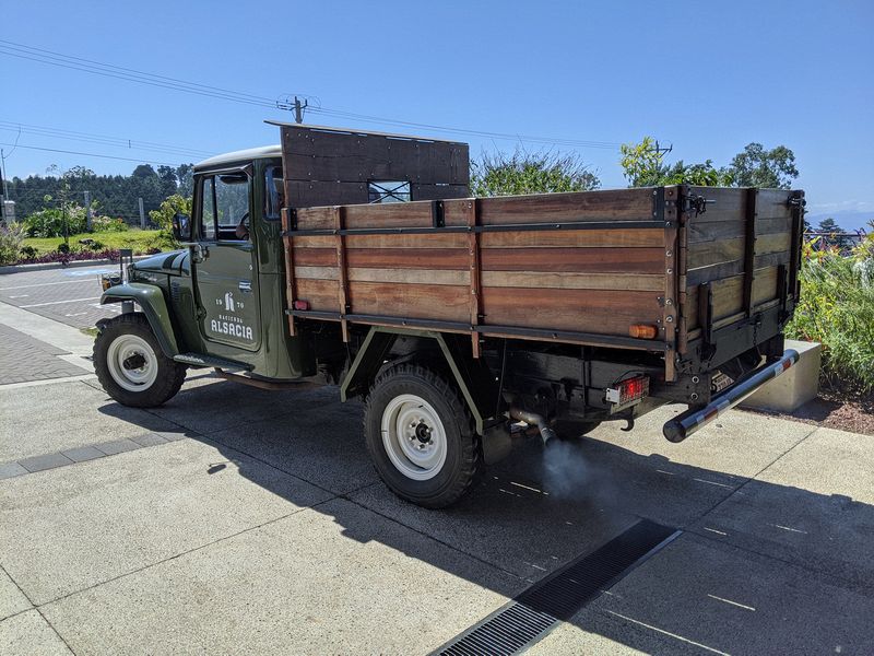 An old Hacienda Alscacia truck