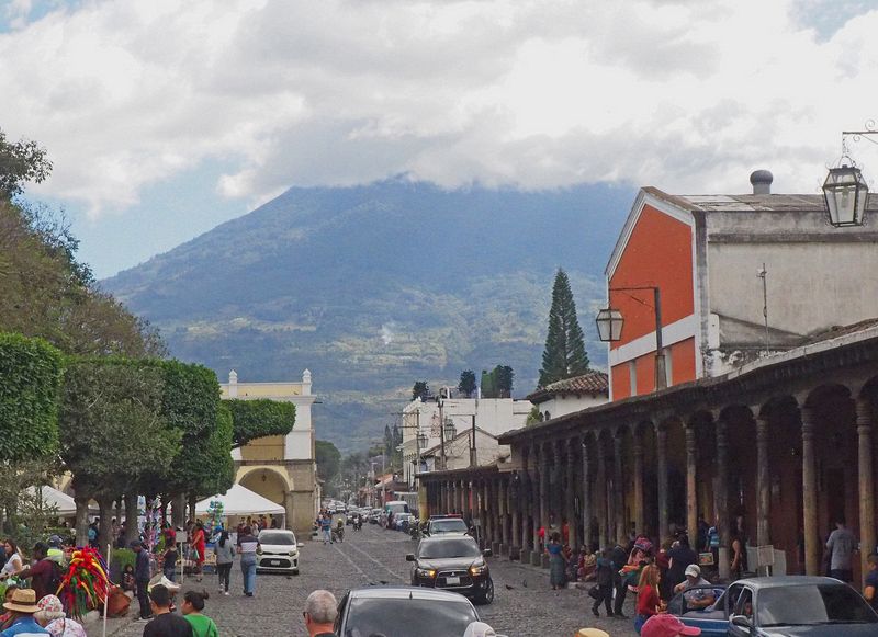 The volcano seems to be just at the end of the street