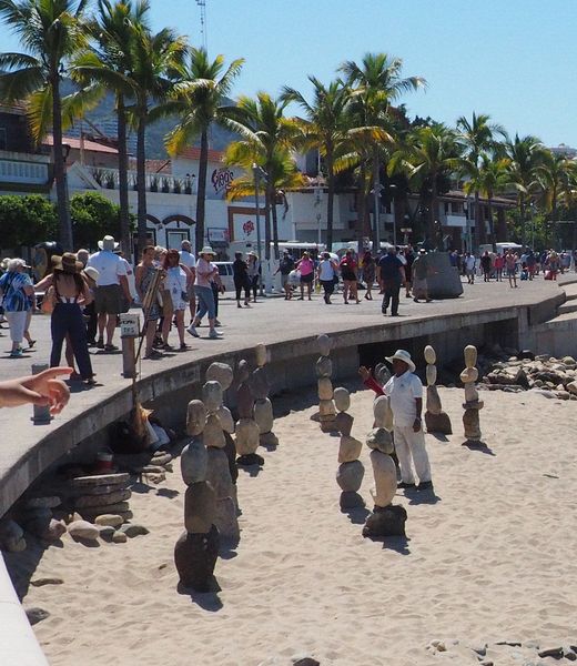Stone sculptures for tips
