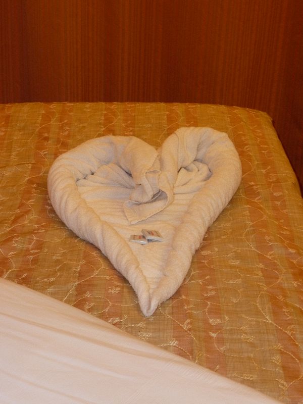 Towel heart