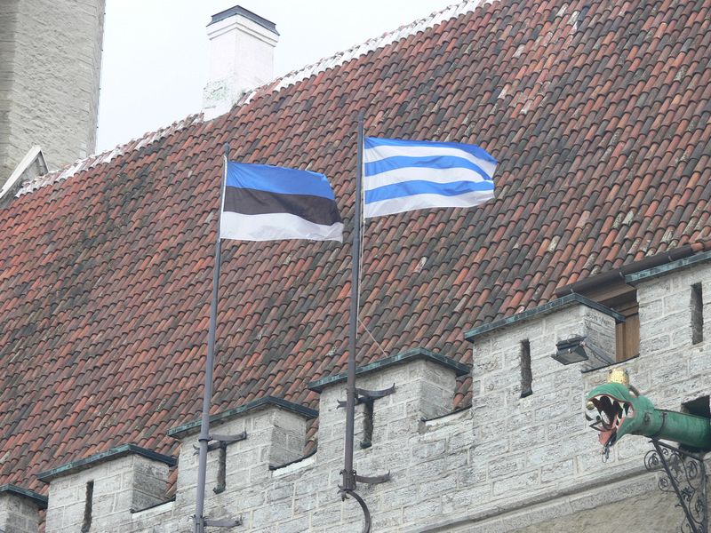 Estonia and Tallinn flags