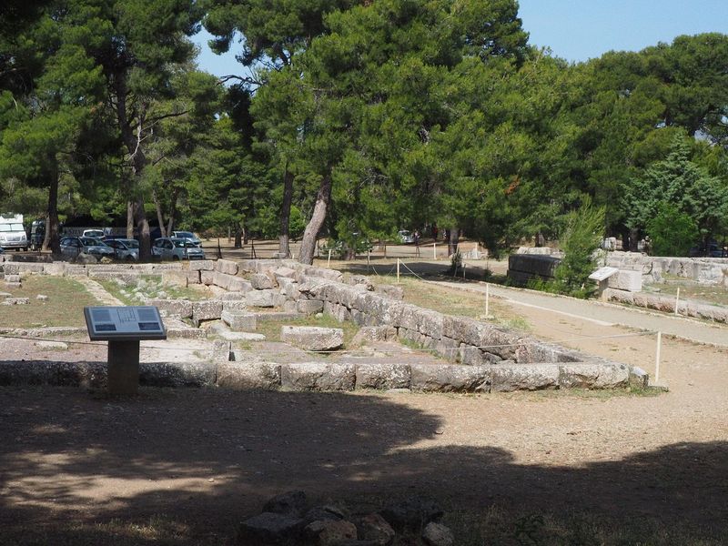 Ruins of an ancient building