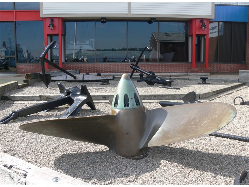 Propeller and anchors at the maritime museum