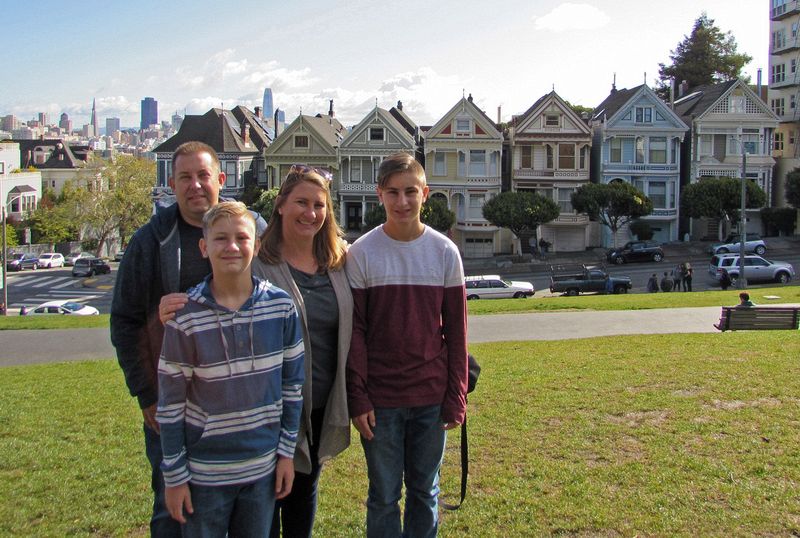 Dave, Nicholas, Jen, and Andrew at the 'painted ladies' of Alamo Square