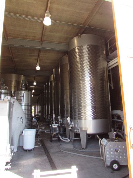 Stainless steel tanks for making the sparkling wine