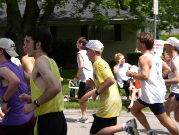 077-Eric running Canal Days 5 K race