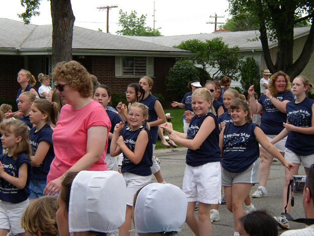 079-Nicole and Courtney dancing in the parade