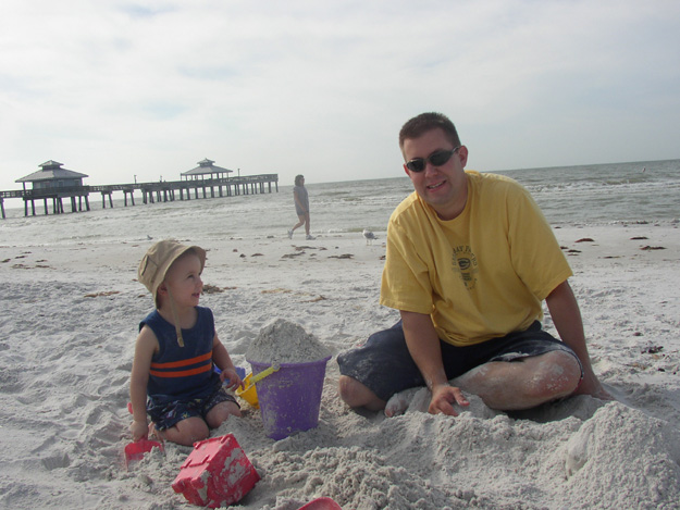 37-Andrew and daddy play in the sand at Ft Myers Beach