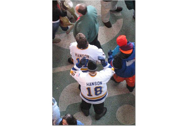 11-Hanson jerseys from Slapshot movie