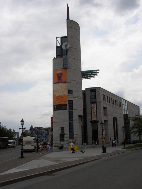 021-vieux montreal museum alon river